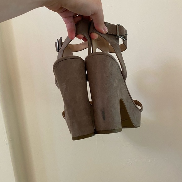 MADDEN GIRL G-HALEE CHUNKY GRAY PLATFORM BLOCK HEELS SANDALS SIZE 8.5 - Picture 3 of 6